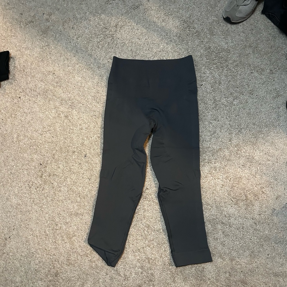 LuLu Lemon Capris